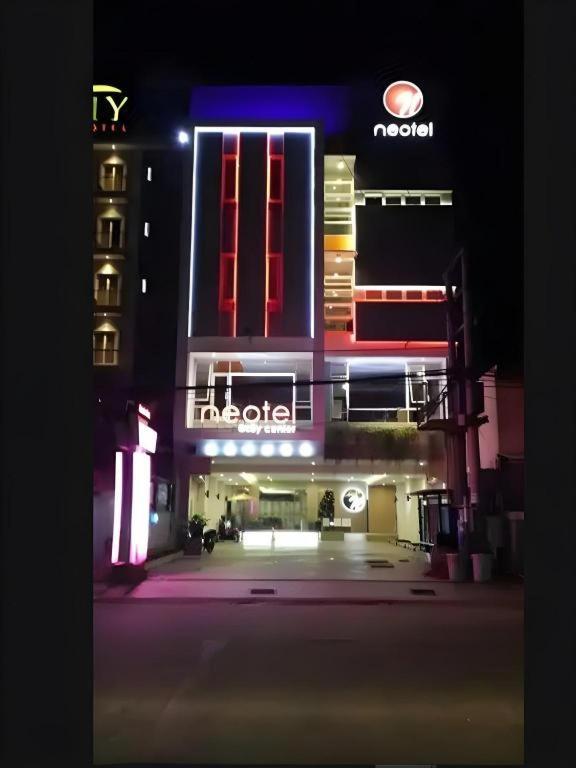 Neotel Hotel City Centre Tanjung Redep Εξωτερικό φωτογραφία