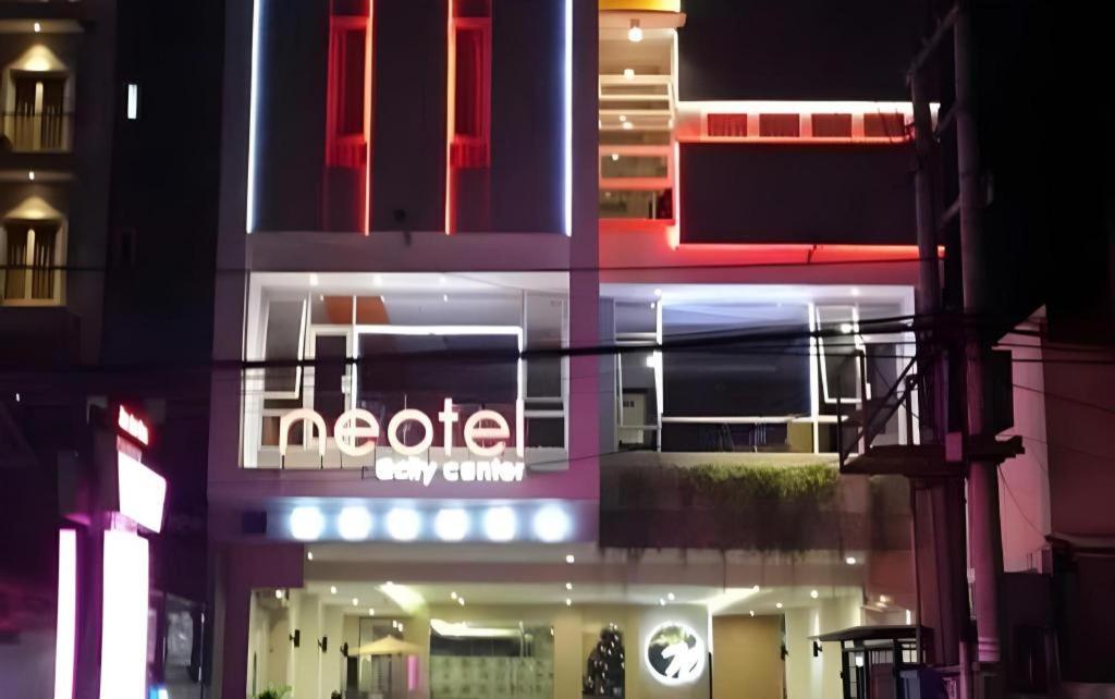 Neotel Hotel City Centre Tanjung Redep Εξωτερικό φωτογραφία