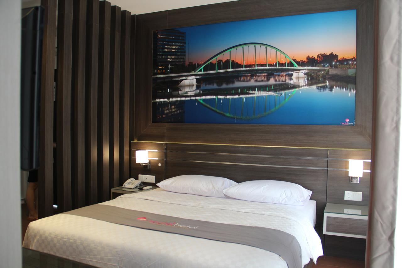 Neotel Hotel City Centre Tanjung Redep Εξωτερικό φωτογραφία