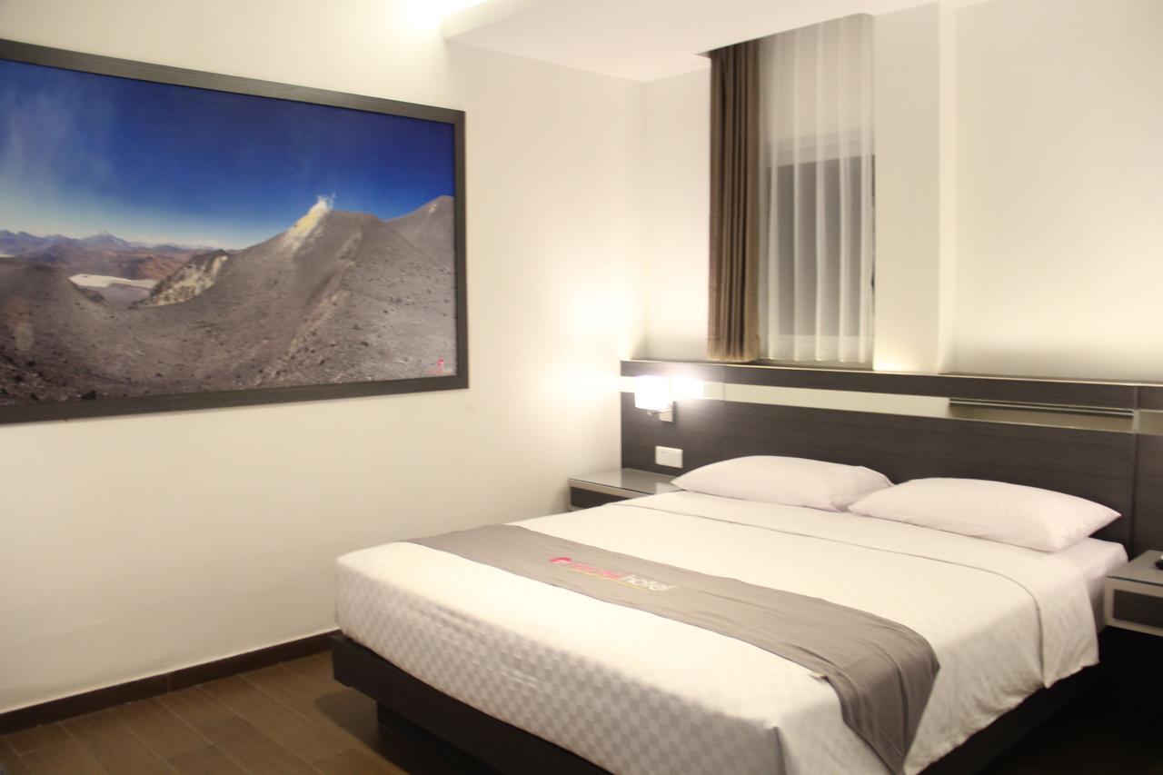 Neotel Hotel City Centre Tanjung Redep Εξωτερικό φωτογραφία